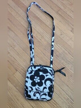 Vera Bradley Black White Floral Lightweight Crossbody Bag with Coin Purse
